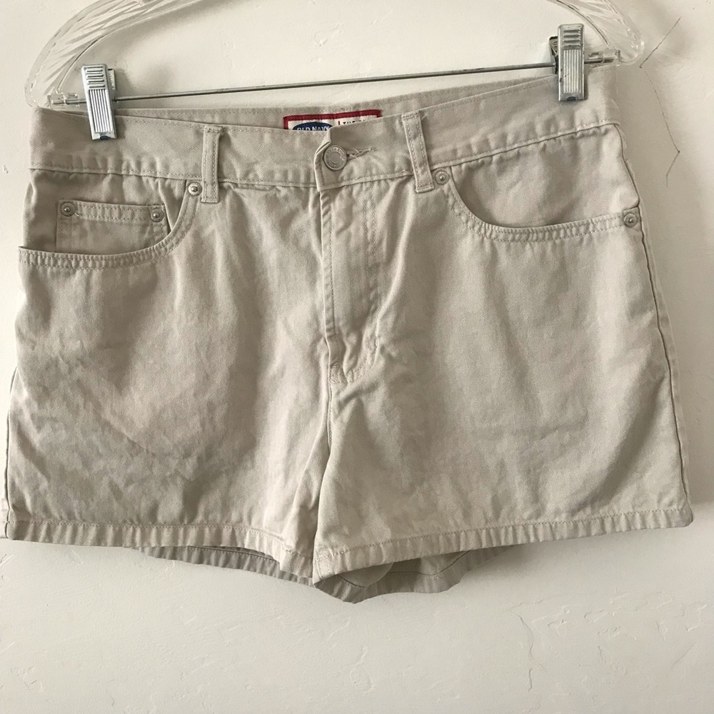 Old Navy khaki shorts size 10